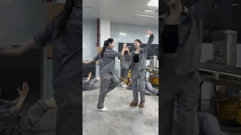 最火歌曲DJRemix 下班时刻 轻松一下 #浅跳一下 #旧欢如梦 #下班后的日常 #舞台无处不在 #shortsvideo #dance